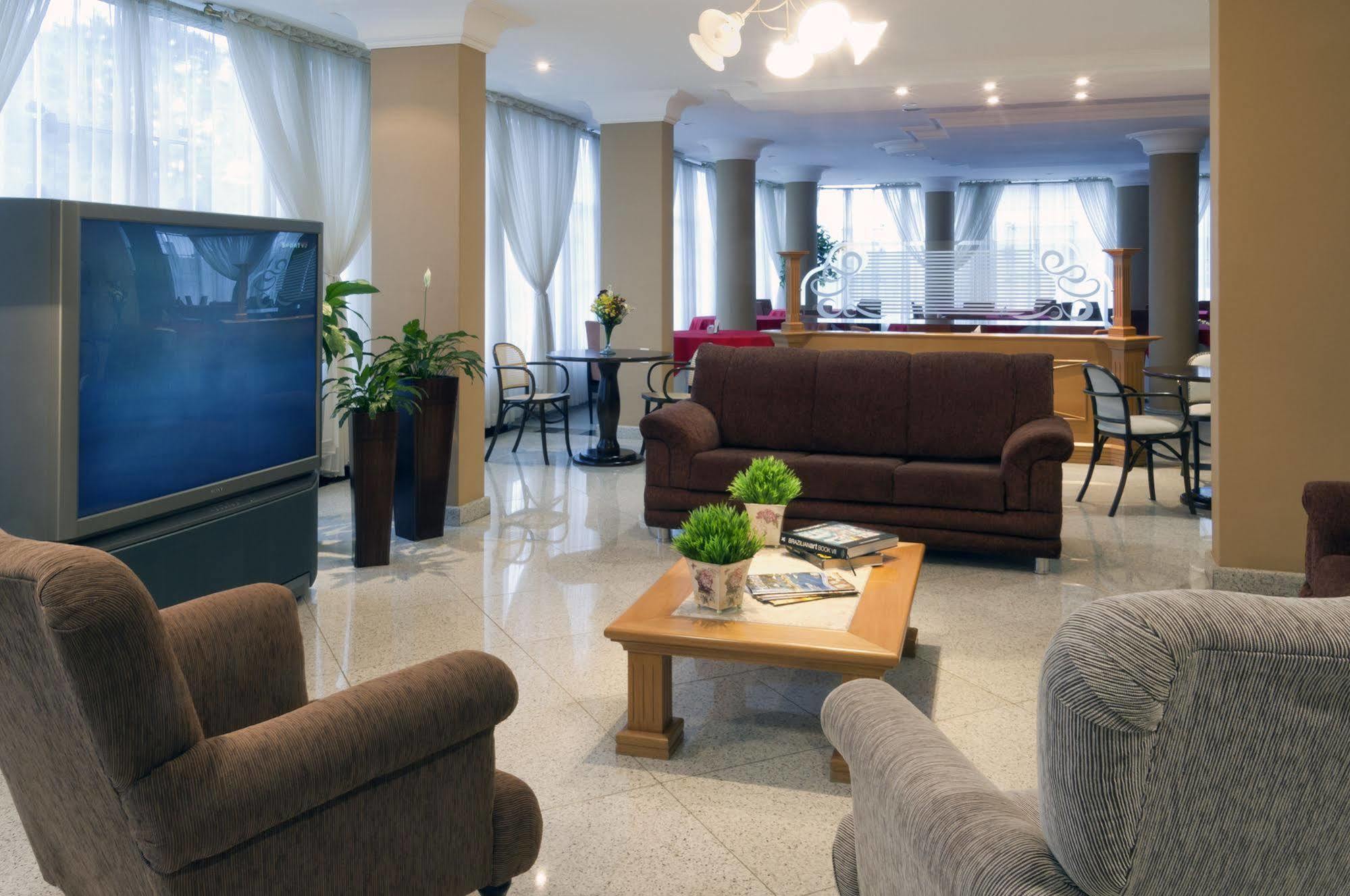 Grande Hotel グアラプアバ エクステリア 写真