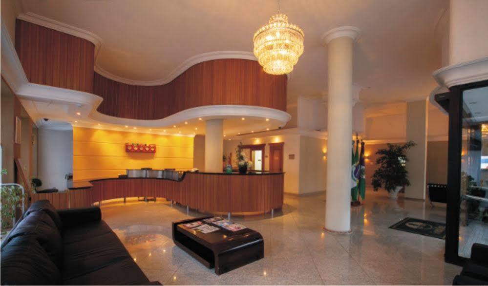 Grande Hotel グアラプアバ エクステリア 写真
